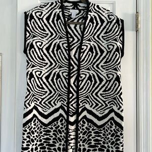 Chico’s Women’s Winter Vest. Sz-8-10 (Chicos Sz 1) Worn once. Black & White